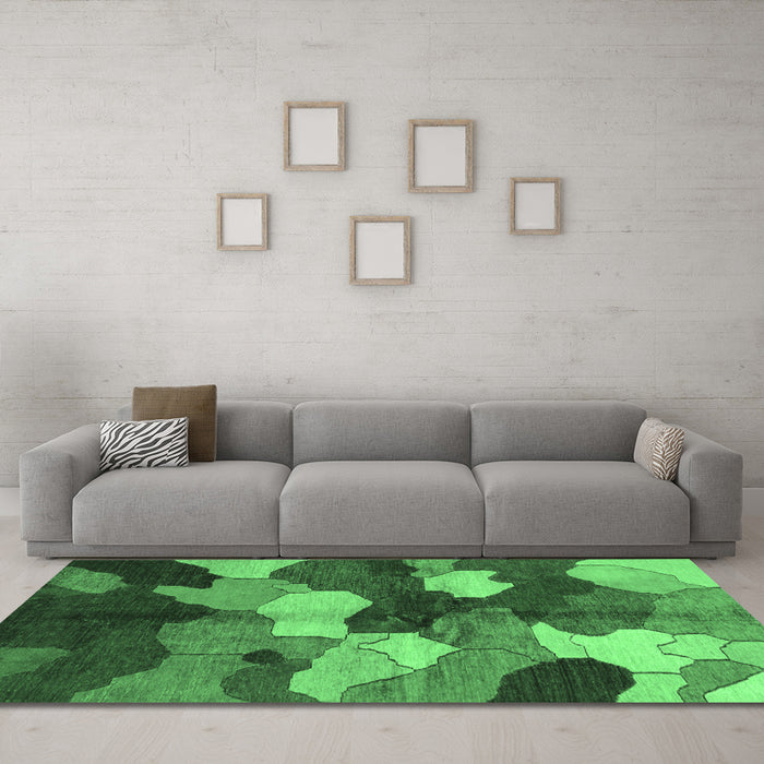 Machine Washable Abstract Emerald Green Modern Area Rugs in a Living Room,, wshabs3526emgrn