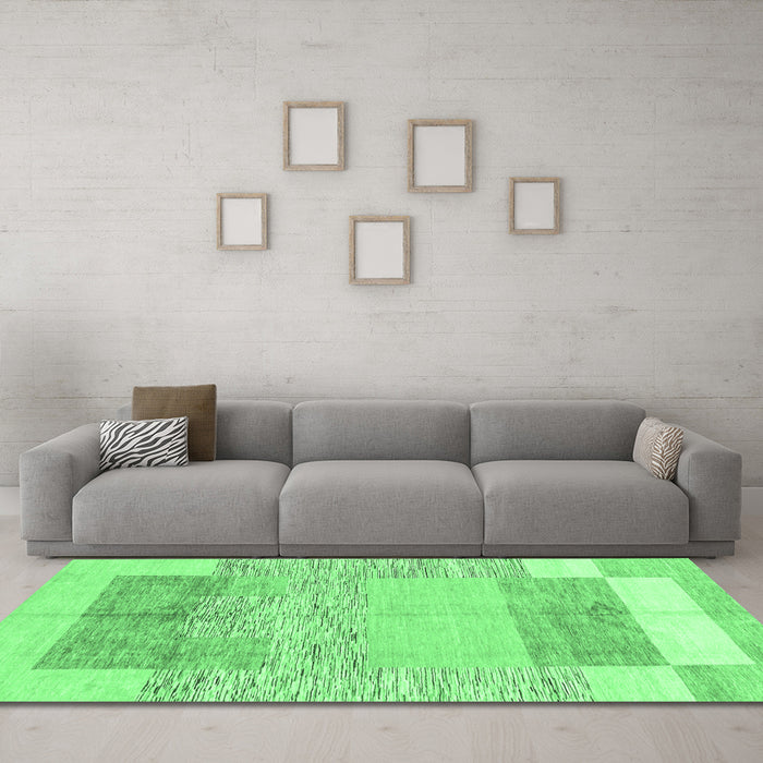 Machine Washable Abstract Emerald Green Modern Area Rugs in a Living Room,, wshabs3527emgrn