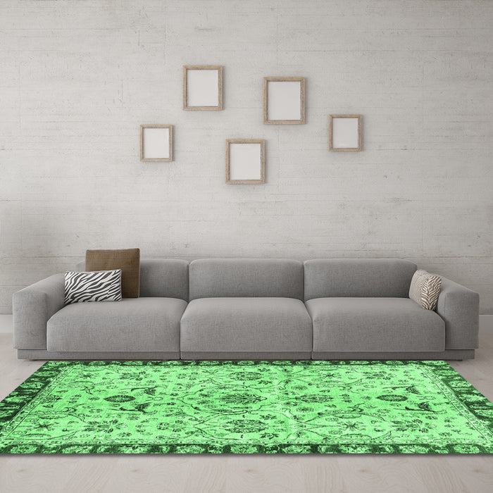 Machine Washable Abstract Emerald Green Modern Area Rugs in a Living Room,, wshabs3530emgrn