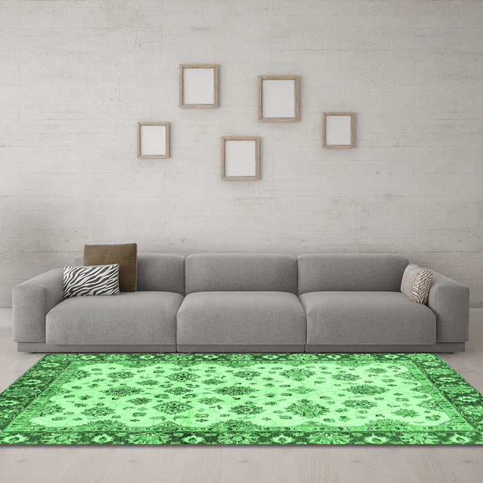 Machine Washable Oriental Emerald Green Traditional Area Rugs in a Living Room,, wshabs3536emgrn