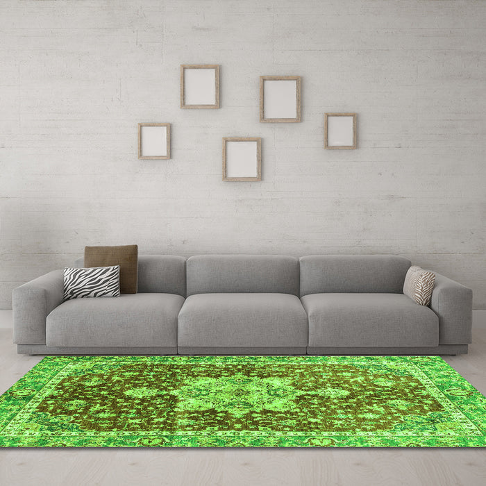 Machine Washable Abstract Green Modern Area Rugs in a Living Room,, wshabs3542grn