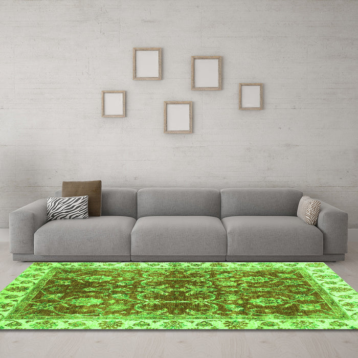 Machine Washable Abstract Green Modern Area Rugs in a Living Room,, wshabs3543grn