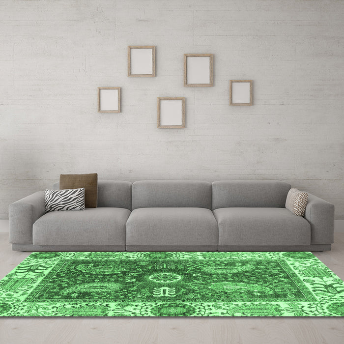 Machine Washable Oriental Emerald Green Traditional Area Rugs in a Living Room,, wshabs3548emgrn
