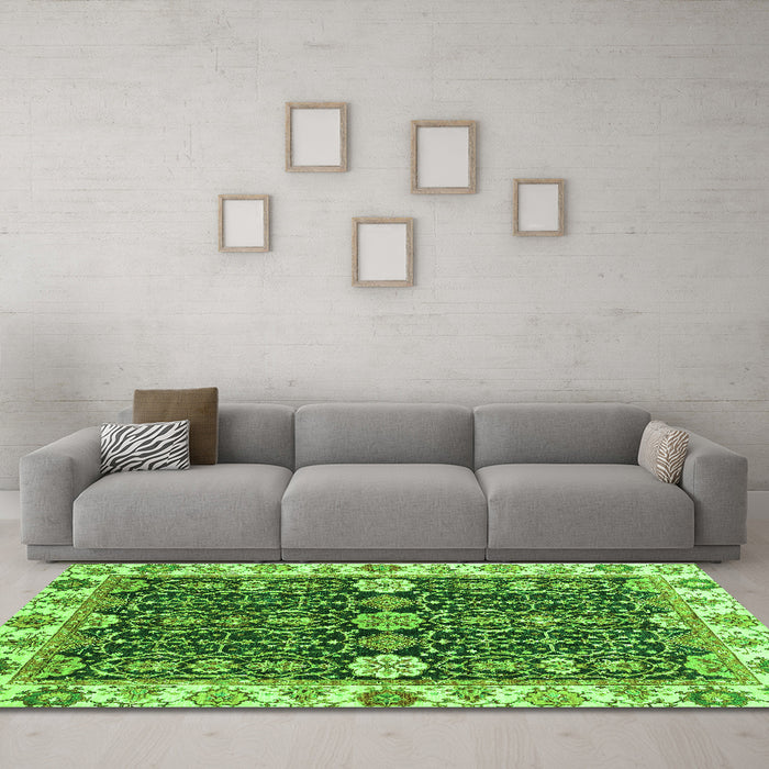 Machine Washable Oriental Green Traditional Area Rugs in a Living Room,, wshabs3549grn