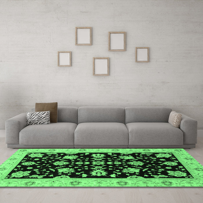 Machine Washable Oriental Emerald Green Traditional Area Rugs in a Living Room,, wshabs3557emgrn