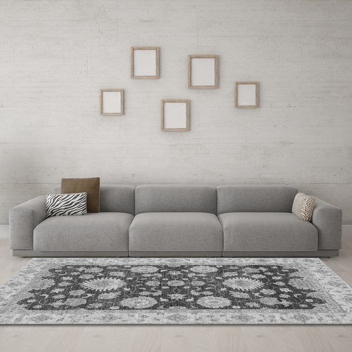 Machine Washable Oriental Gray Traditional Rug in a Living Room,, wshabs3560gry