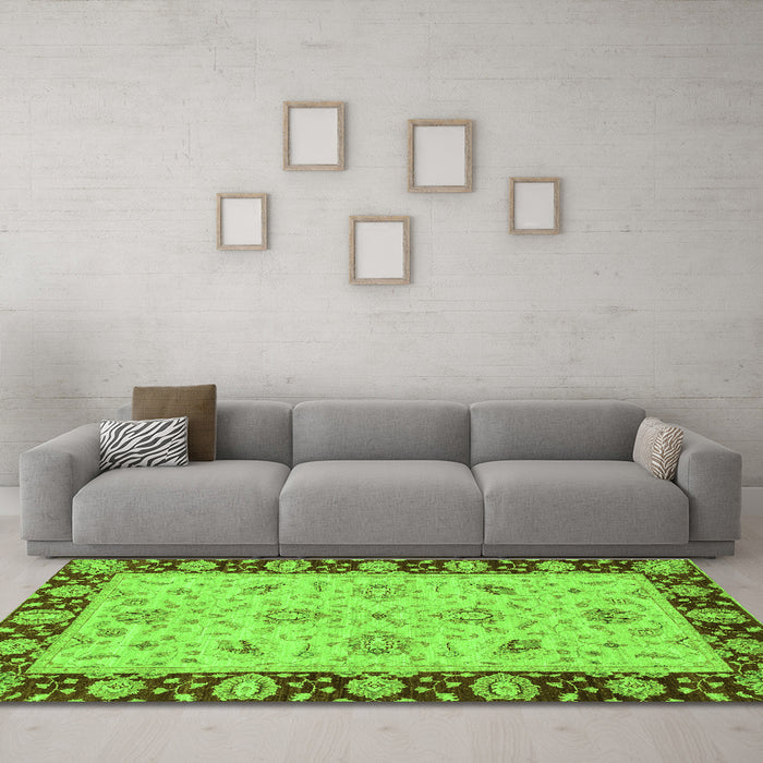 Machine Washable Abstract Green Modern Area Rugs in a Living Room,, wshabs3561grn