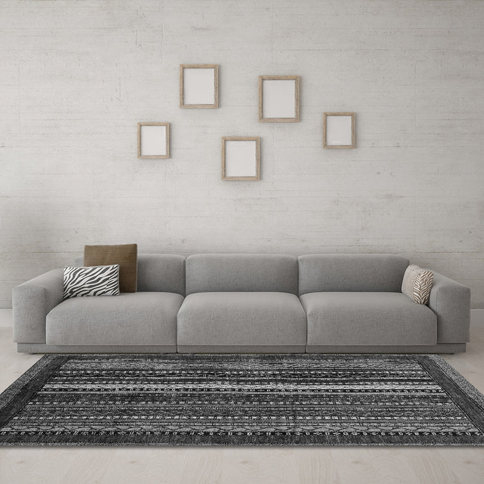 Machine Washable Abstract Gray Modern Rug in a Living Room,, wshabs3566gry