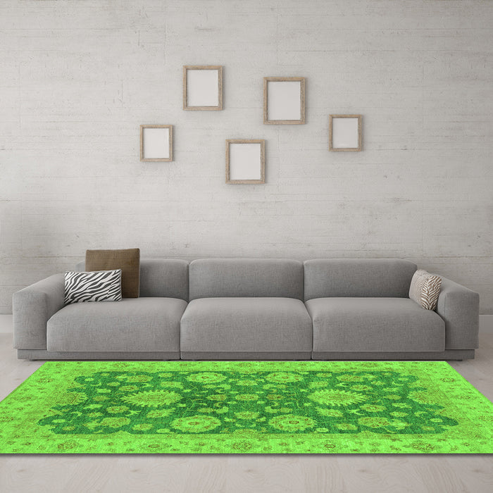 Machine Washable Abstract Green Modern Area Rugs in a Living Room,, wshabs3576grn