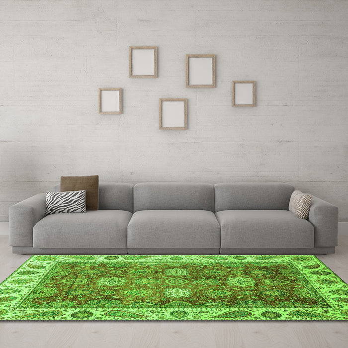 Machine Washable Oriental Green Traditional Area Rugs in a Living Room,, wshabs3603grn