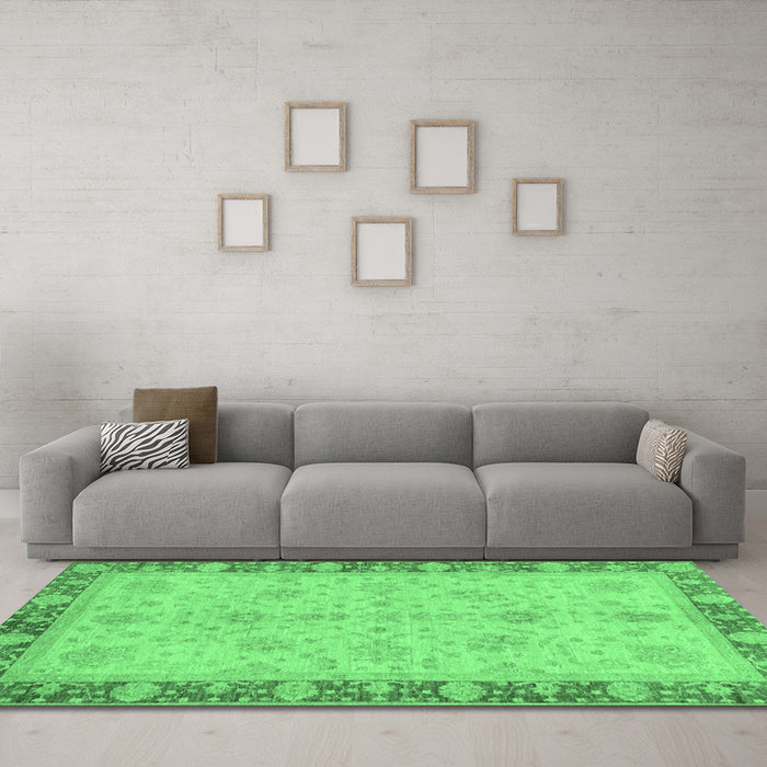 Machine Washable Oriental Emerald Green Traditional Area Rugs in a Living Room,, wshabs3614emgrn