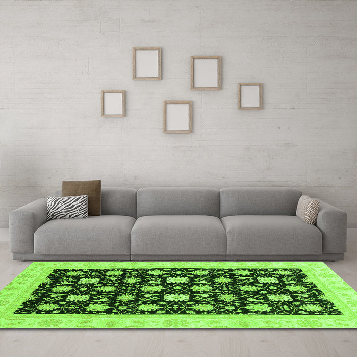 Machine Washable Oriental Green Traditional Area Rugs in a Living Room,, wshabs3626grn