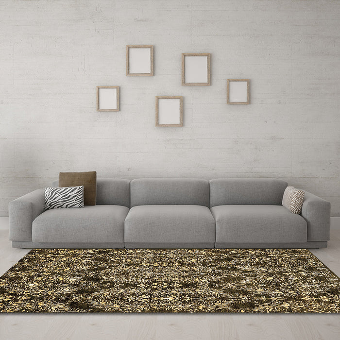 Machine Washable Abstract Brown Modern Rug in a Living Room,, wshabs362brn