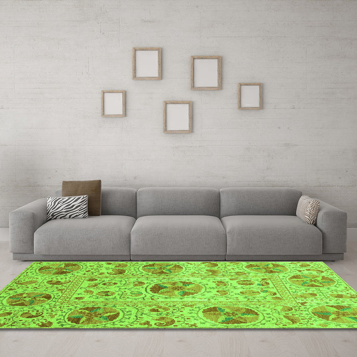 Machine Washable Abstract Green Modern Area Rugs in a Living Room,, wshabs3638grn