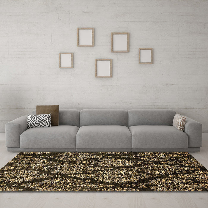 Machine Washable Abstract Brown Modern Rug in a Living Room,, wshabs363brn