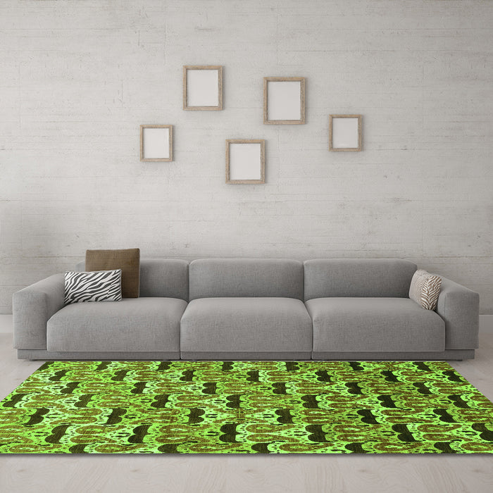 Machine Washable Oriental Green Modern Area Rugs in a Living Room,, wshabs3640grn