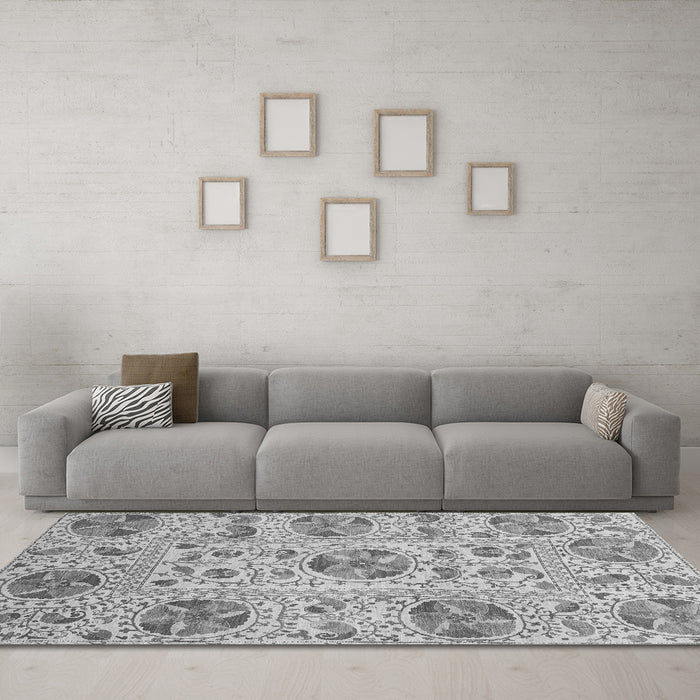 Machine Washable Oriental Gray Modern Rug in a Living Room,, wshabs3643gry