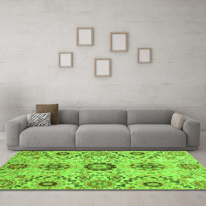 Machine Washable Oriental Green Modern Area Rugs in a Living Room,, wshabs3645grn