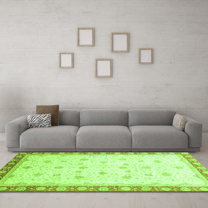 Machine Washable Oriental Green Modern Area Rugs in a Living Room,, wshabs3646grn