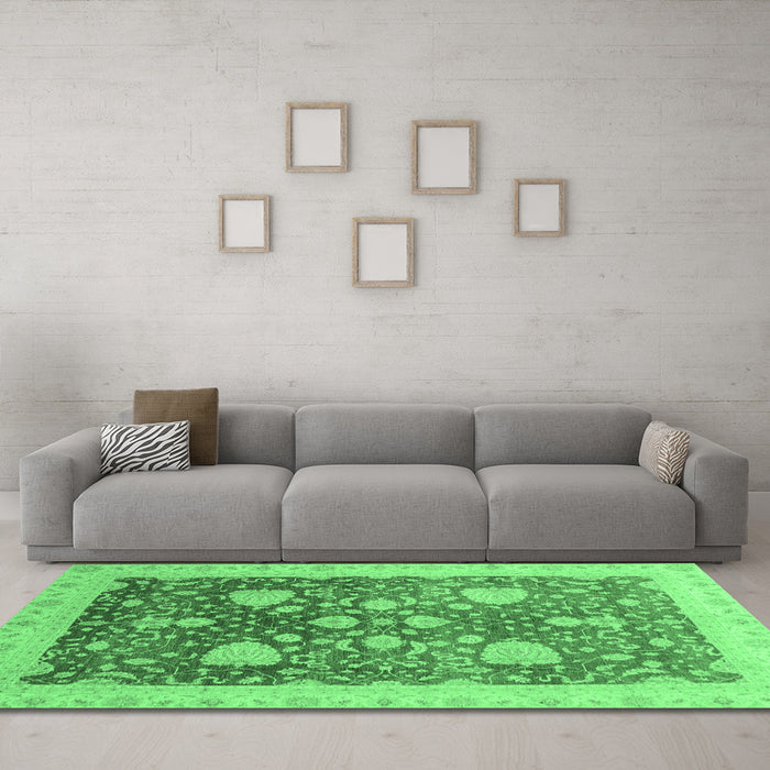 Machine Washable Oriental Emerald Green Modern Area Rugs in a Living Room,, wshabs3647emgrn