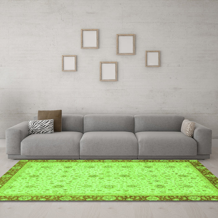 Machine Washable Oriental Green Modern Area Rugs in a Living Room,, wshabs3648grn