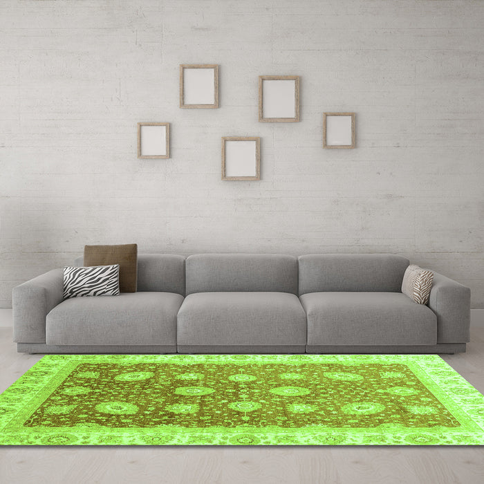 Machine Washable Oriental Green Traditional Area Rugs in a Living Room,, wshabs3649grn