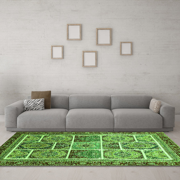 Machine Washable Abstract Green Modern Area Rugs in a Living Room,, wshabs365grn