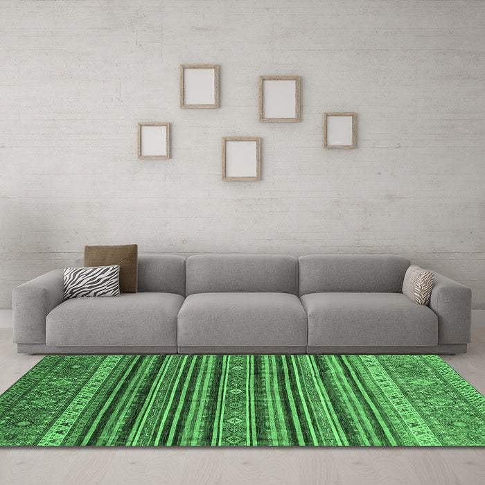 Machine Washable Abstract Emerald Green Modern Area Rugs in a Living Room,, wshabs3695emgrn