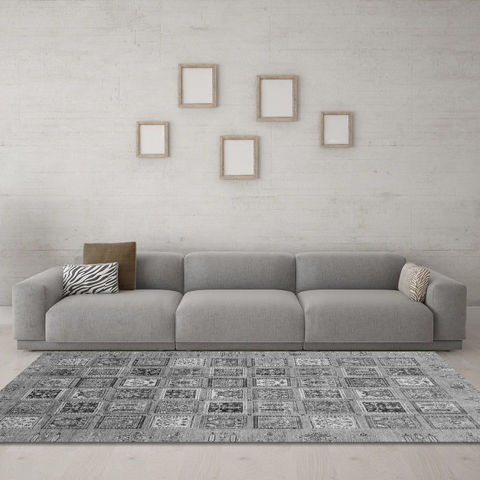 Machine Washable Abstract Gray Modern Rug in a Living Room,, wshabs3698gry