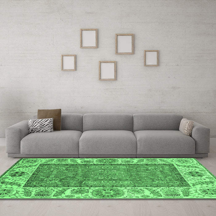 Machine Washable Oriental Emerald Green Traditional Area Rugs in a Living Room,, wshabs3699emgrn