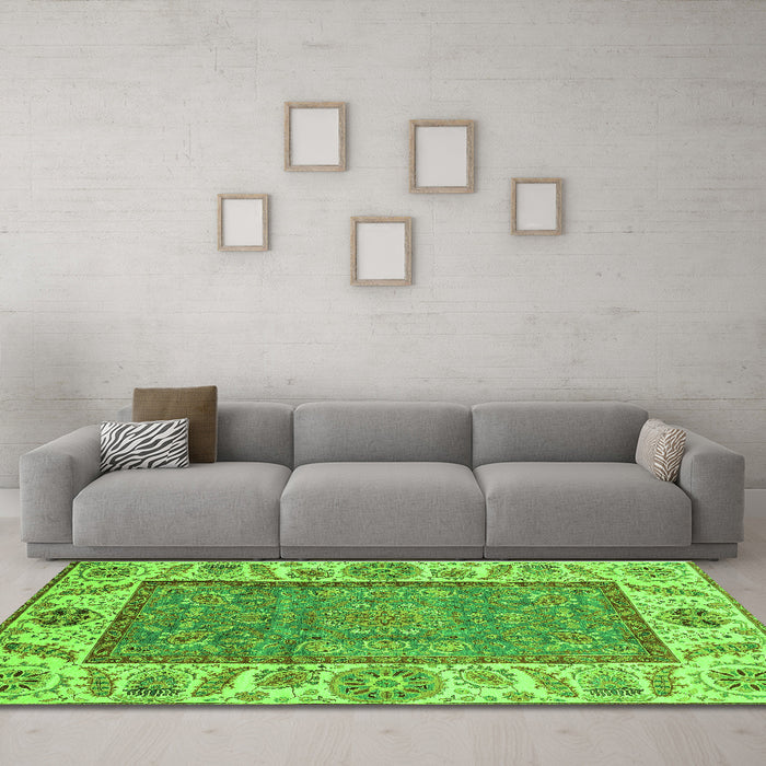 Machine Washable Oriental Green Traditional Area Rugs in a Living Room,, wshabs3699grn