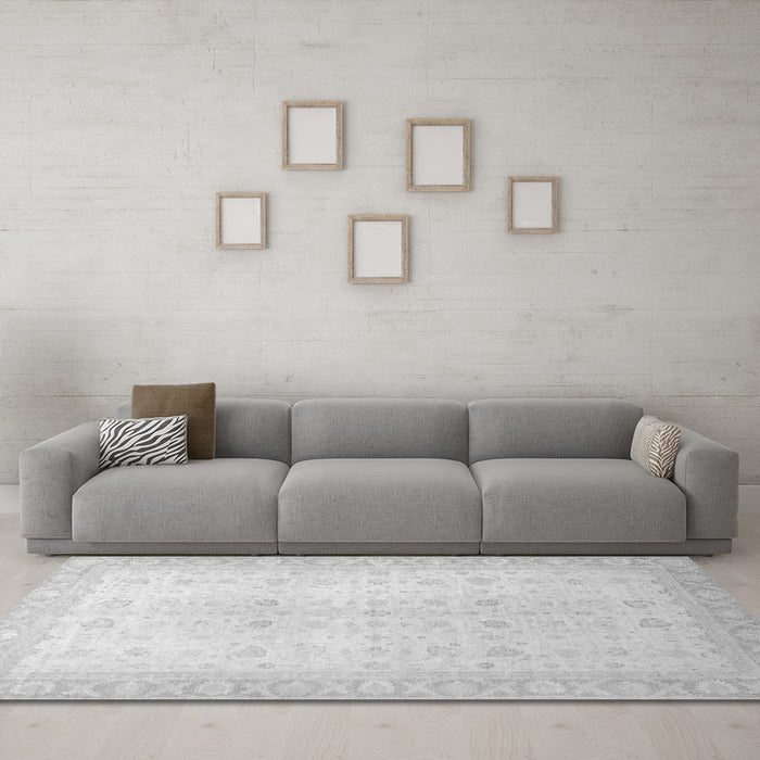 Machine Washable Oriental Gray Traditional Rug in a Living Room,, wshabs36gry