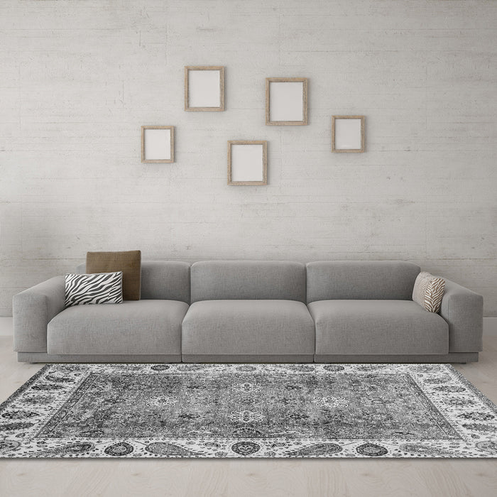 Machine Washable Oriental Gray Traditional Rug in a Living Room,, wshabs3700gry