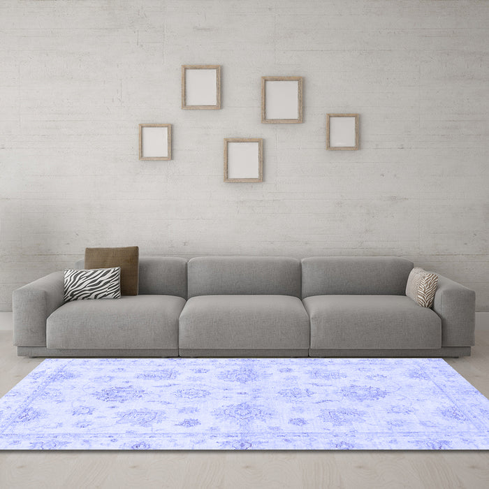 Machine Washable Oriental Blue Traditional Rug in a Living Room, wshabs3709blu