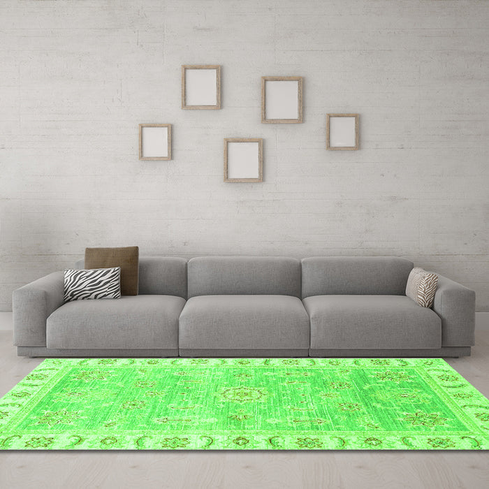 Machine Washable Oriental Green Traditional Area Rugs in a Living Room,, wshabs3711grn