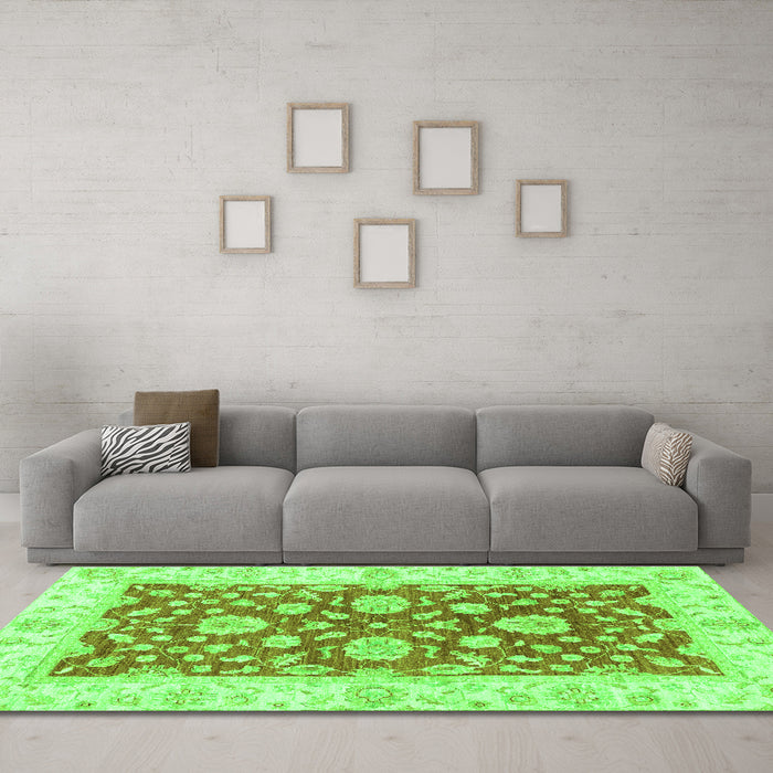 Machine Washable Oriental Green Traditional Area Rugs in a Living Room,, wshabs3712grn