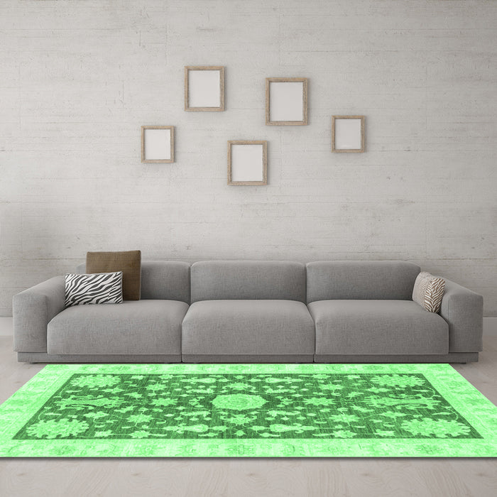 Machine Washable Oriental Emerald Green Traditional Area Rugs in a Living Room,, wshabs3713emgrn