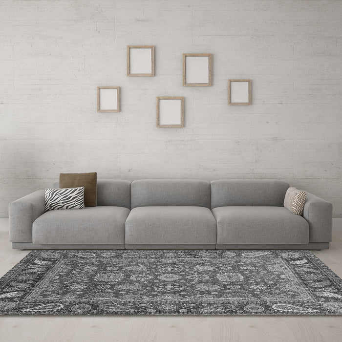 Machine Washable Oriental Gray Traditional Rug in a Living Room,, wshabs3720gry