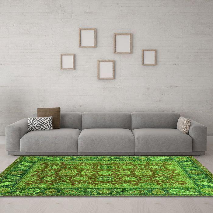 Machine Washable Oriental Green Traditional Area Rugs in a Living Room,, wshabs3720grn