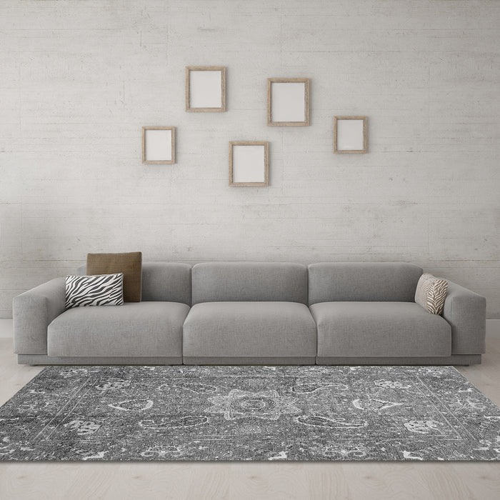 Machine Washable Oriental Gray Traditional Rug in a Living Room,, wshabs3721gry