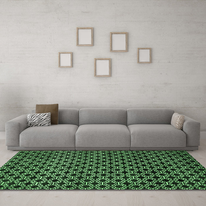 Machine Washable Abstract Emerald Green Modern Area Rugs in a Living Room,, wshabs372emgrn
