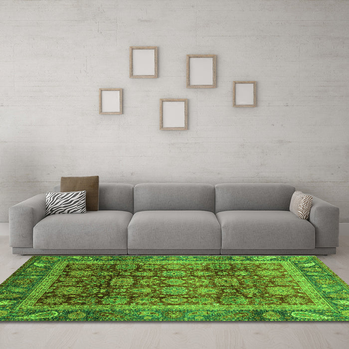 Machine Washable Abstract Green Modern Area Rugs in a Living Room,, wshabs3732grn