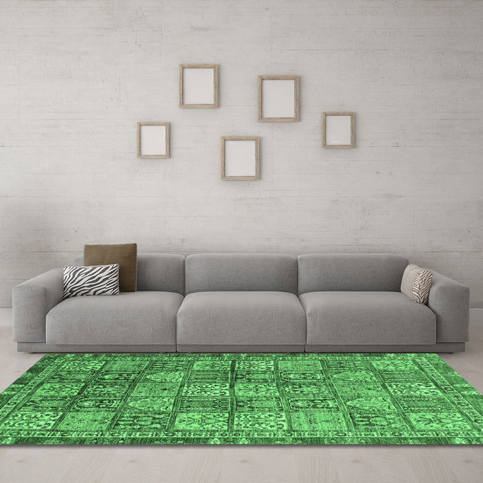 Machine Washable Abstract Emerald Green Modern Area Rugs in a Living Room,, wshabs3736emgrn