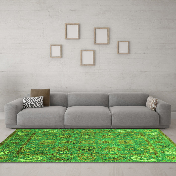Machine Washable Oriental Green Traditional Area Rugs in a Living Room,, wshabs3737grn