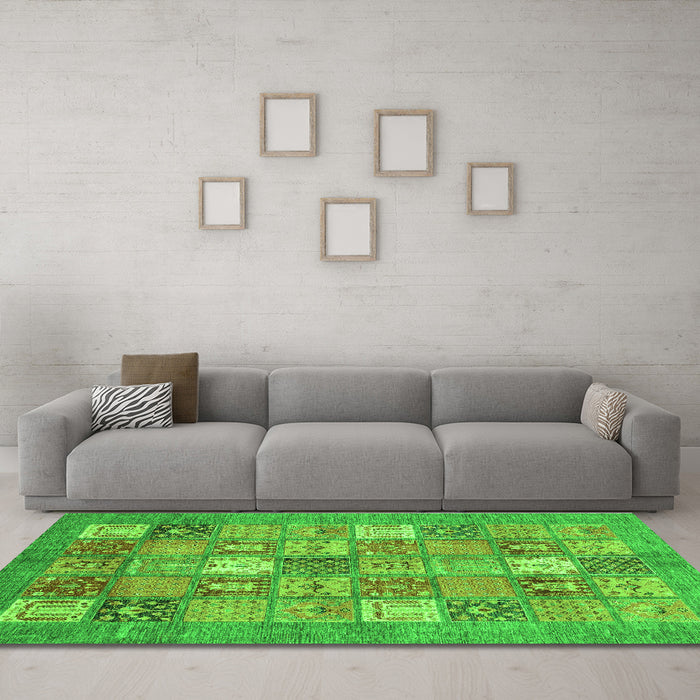 Machine Washable Abstract Green Modern Area Rugs in a Living Room,, wshabs3738grn