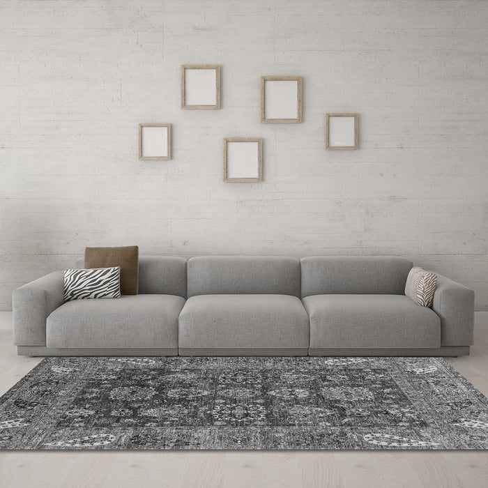 Machine Washable Oriental Gray Traditional Rug in a Living Room,, wshabs3743gry