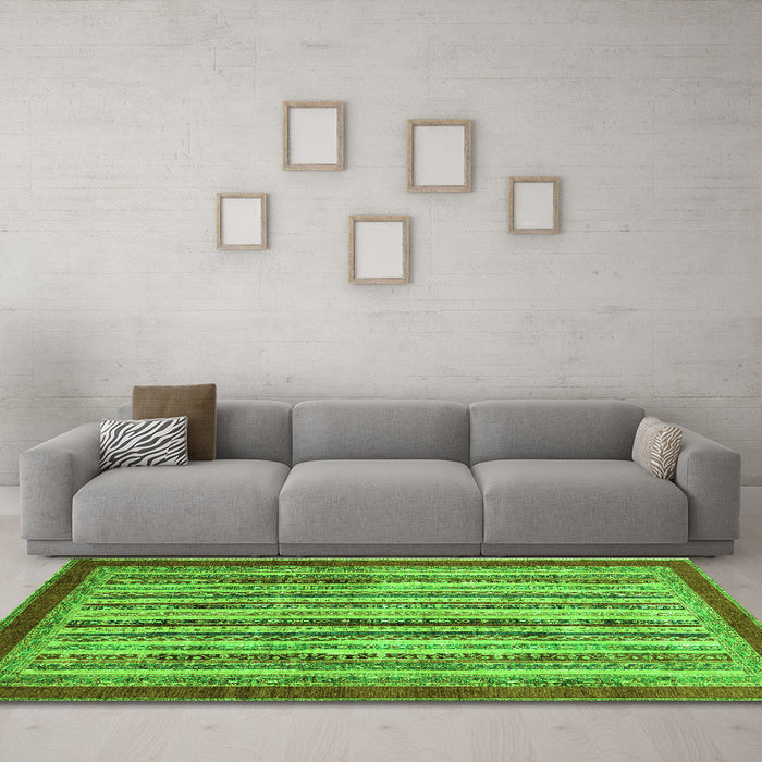 Machine Washable Abstract Green Modern Area Rugs in a Living Room,, wshabs3752grn