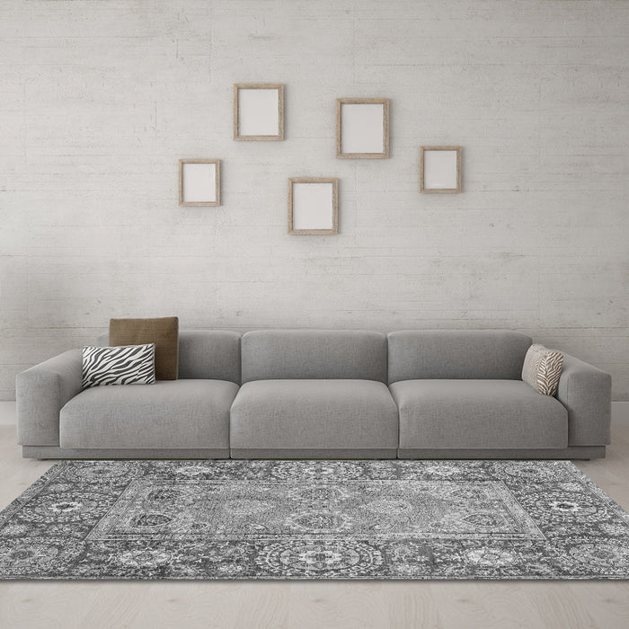 Machine Washable Oriental Gray Traditional Rug in a Living Room,, wshabs3755gry