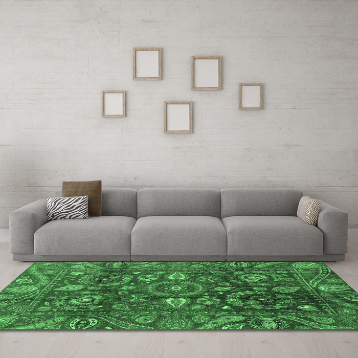 Machine Washable Oriental Emerald Green Traditional Area Rugs in a Living Room,, wshabs3762emgrn