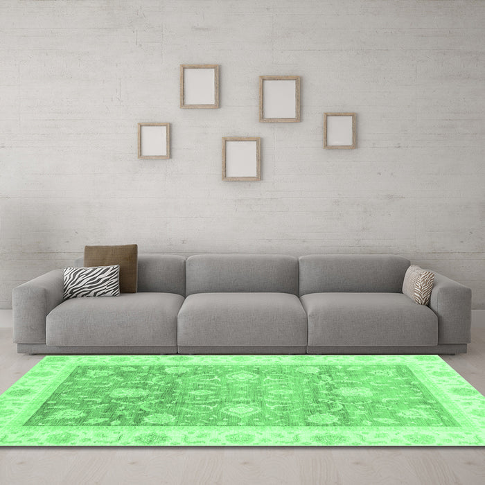 Machine Washable Oriental Emerald Green Traditional Area Rugs in a Living Room,, wshabs3767emgrn